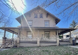 Building Photo - 1313 Division St