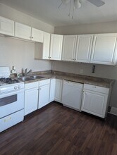 Building Photo - 435 Parker St