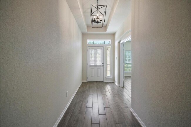 Building Photo - 3227 Fairhaven Ln