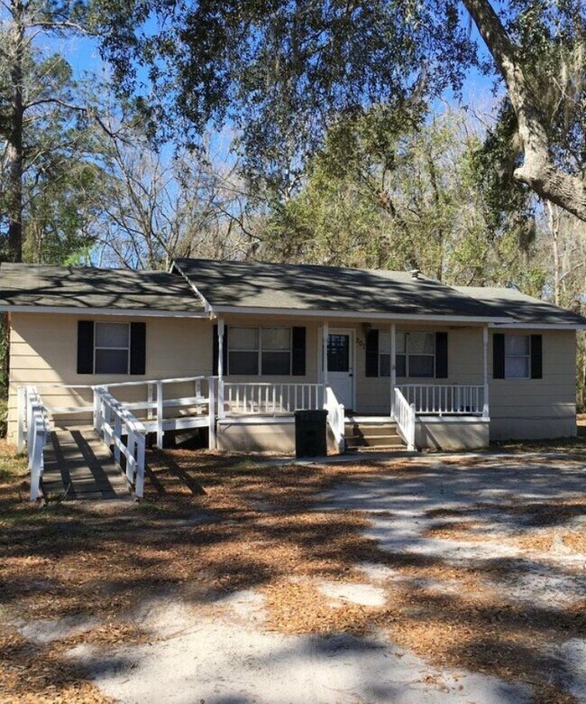 Building Photo - 207 Griffin Rd