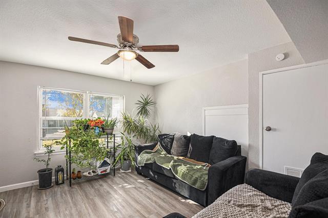 Foto del edificio - 406 Dawson Cir