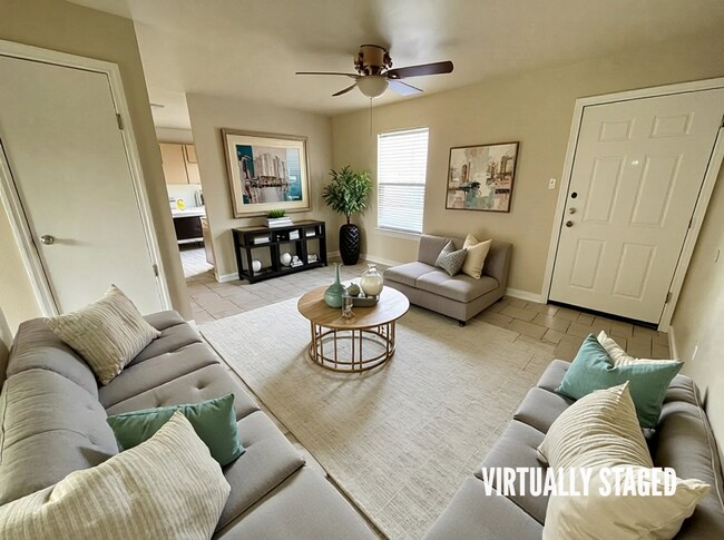 Building Photo - 1705 Cedarhill Dr