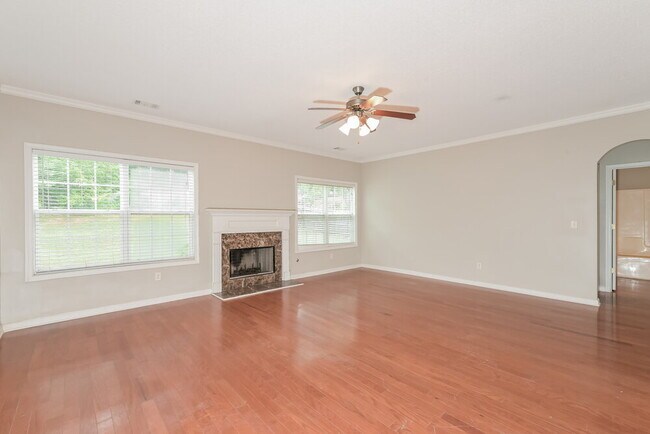Foto del edificio - 2083 Reserve Pkwy