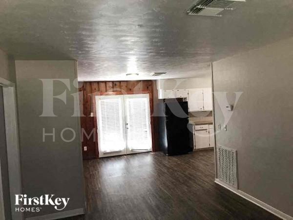Foto del edificio - 3105 McKinney Dr