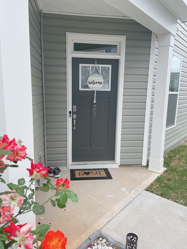 Photo - 25 Planters Pl Townhome