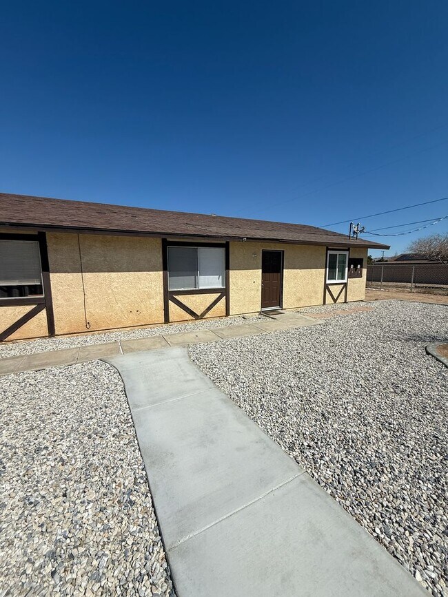 Foto del edificio - 12363 Redwing Rd
