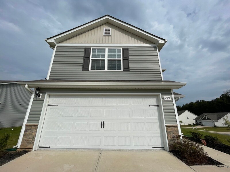 279 Bannock St, Kings Mountain, NC 28086 House Rental in Kings