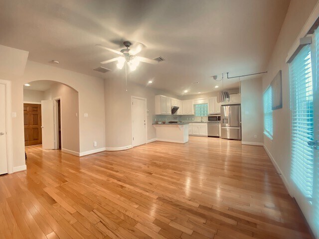 Foto del edificio - 3729 Main Poplar Dr