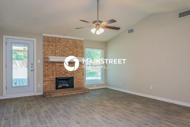 Foto del edificio - 3 Bedroom Pet-Friendly Home in ROCKWALL, T...