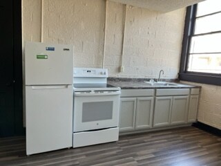 Foto del edificio - 227 N 5th Ave