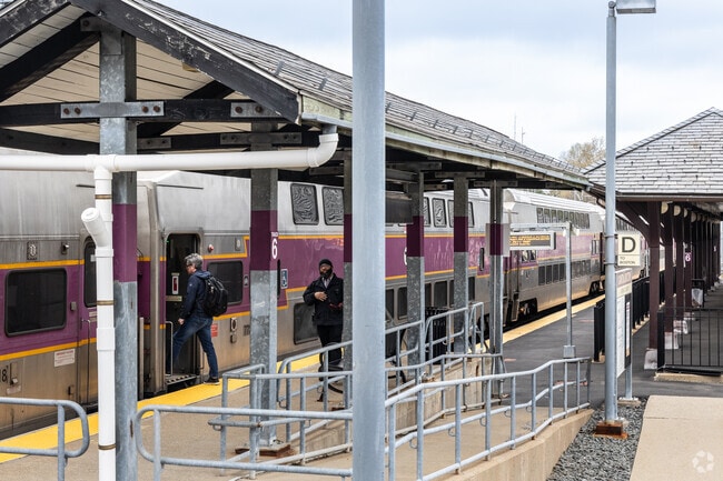 Canton Landing offers Springdale commuters many options for travel.