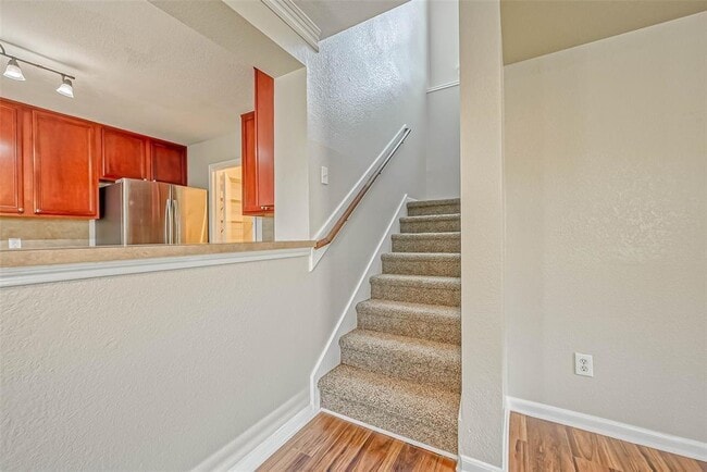 Building Photo - 506 Silky Leaf Dr