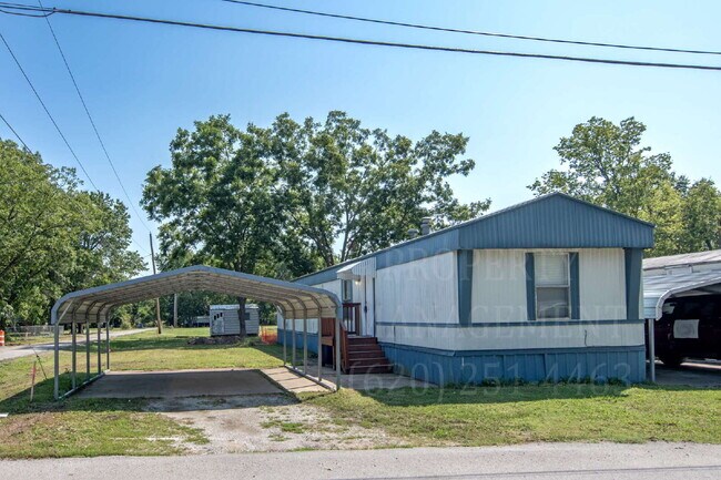 Foto del edificio - 2-Bedroom with 2 Full Baths in Coffeyville!