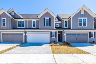 Building Photo - 23018 Clarabelle Dr