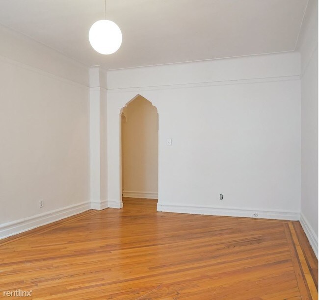 Building Photo - 1 br, 1 bath  - 540 Saint Johns Pl Apt 3B