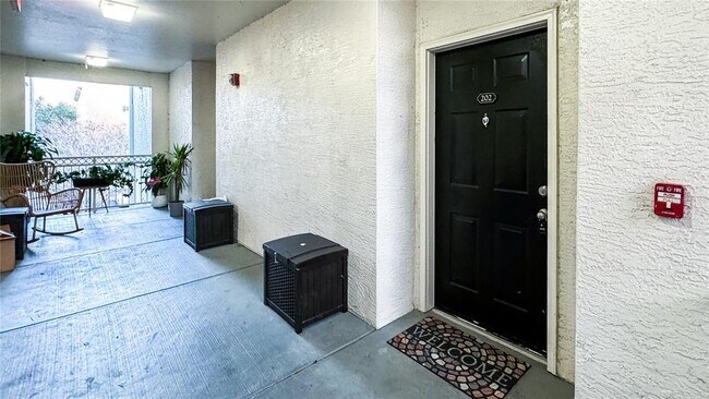 Foto del edificio - 12861 Madison Pointe Cir