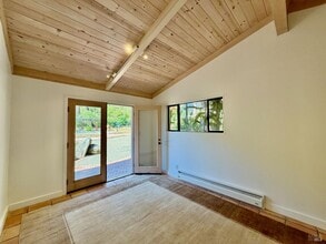 Building Photo - 321 Dutch Henry Canyon Rd