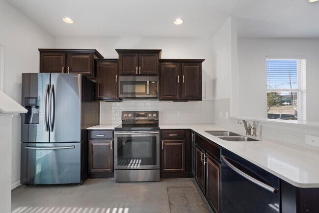 Building Photo - 5804 Loblolly Ln