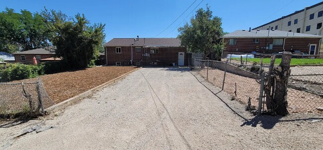 Building Photo - 5211 Julian St