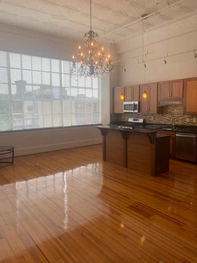Building Photo - 908MainStreetLynchburg, LLC