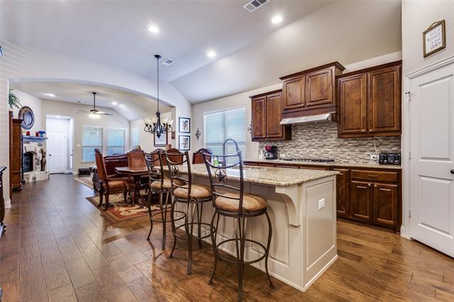 Foto del edificio - 2204 Yorktown Dr