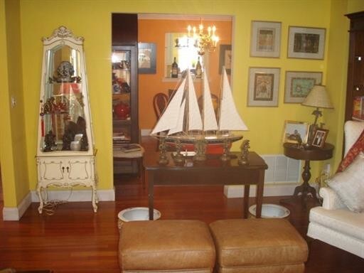 Foto del edificio - 726 Harbortown Blvd