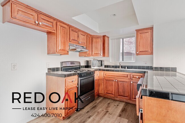 Foto del edificio - 724-724 S Berendo St