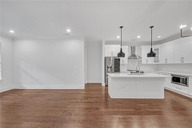 Foto del edificio - 6890 Peachtree Dunwoody Rd