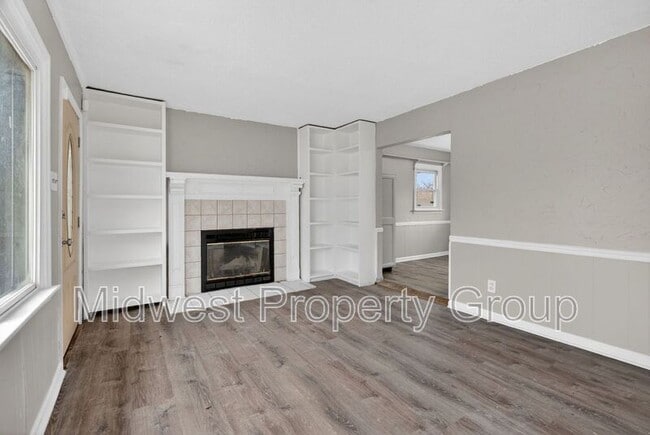 Photo - 1157 Redman Blvd House