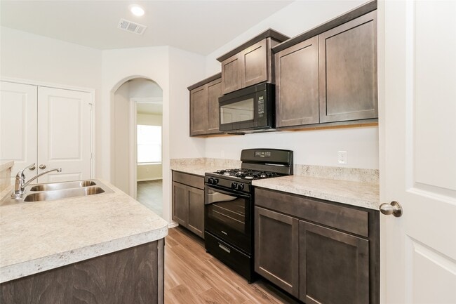 Building Photo - 1240 Narrow Hts Dr
