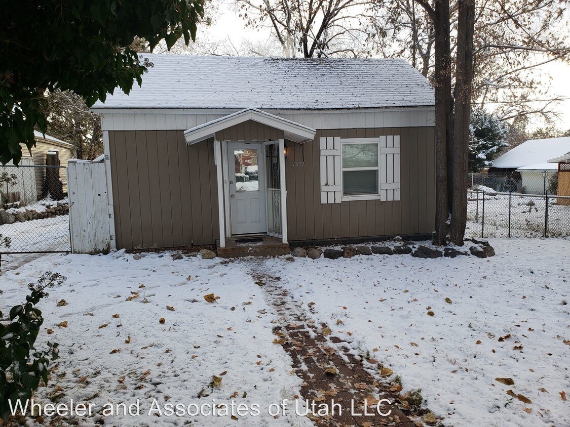 Primary Photo - 2 br, 1 bath House - 1071 Sullivan Rd.