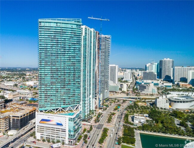 Building Photo - 888 Biscayne Blvd