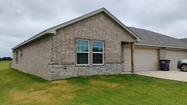 Foto del edificio - 206 Hoover Ln