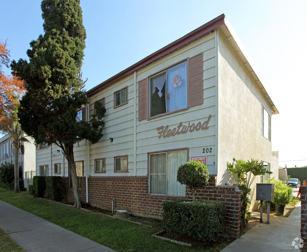 Primary Photo - 202 W Wilson Ave