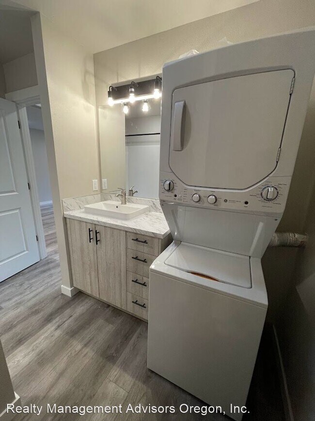 Foto del edificio - 1 br, 1 bath House - 300 W Fairfield St. B