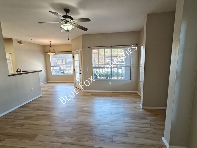 Foto del edificio - 1500 E Pusch Wilderness Dr