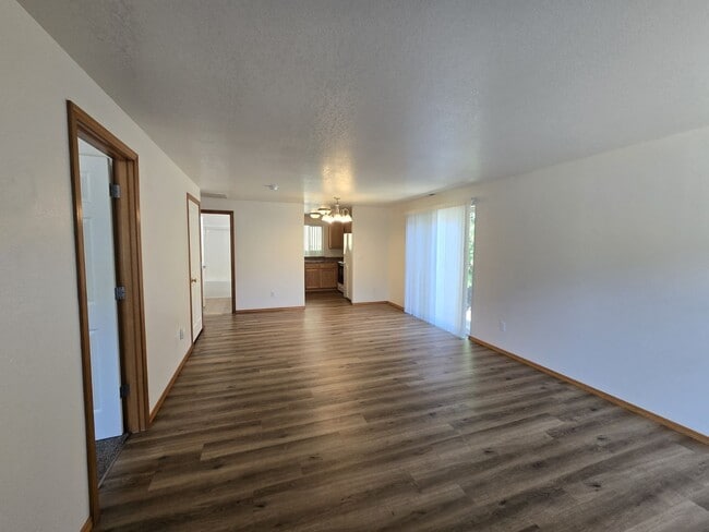 Building Photo - 514 Maylea Pl