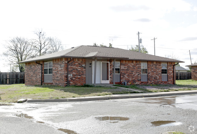 Building Photo - Keeler Heights