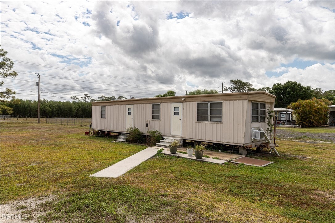 Foto principal - 17861 Palm Creek Dr