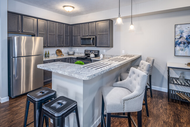 Patrick Square Flats - Kitchen - Arbors at Turnberry