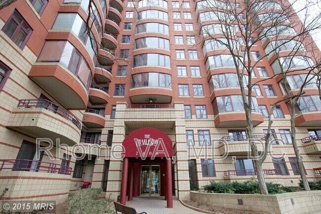 Foto del edificio - 2400 Clarendon Blvd