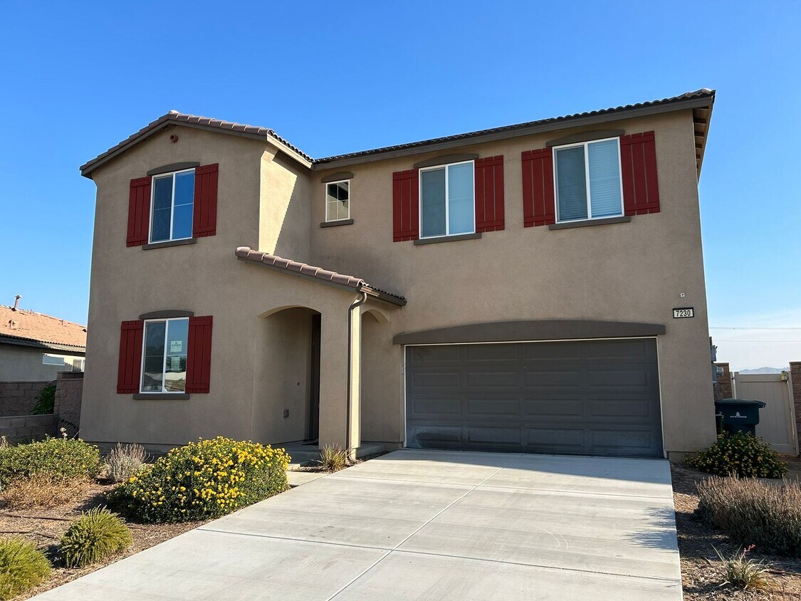 Primary Photo - 7230 Dimaggio St