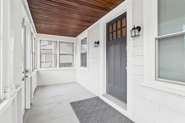 Foto del edificio - 263 Narragansett St