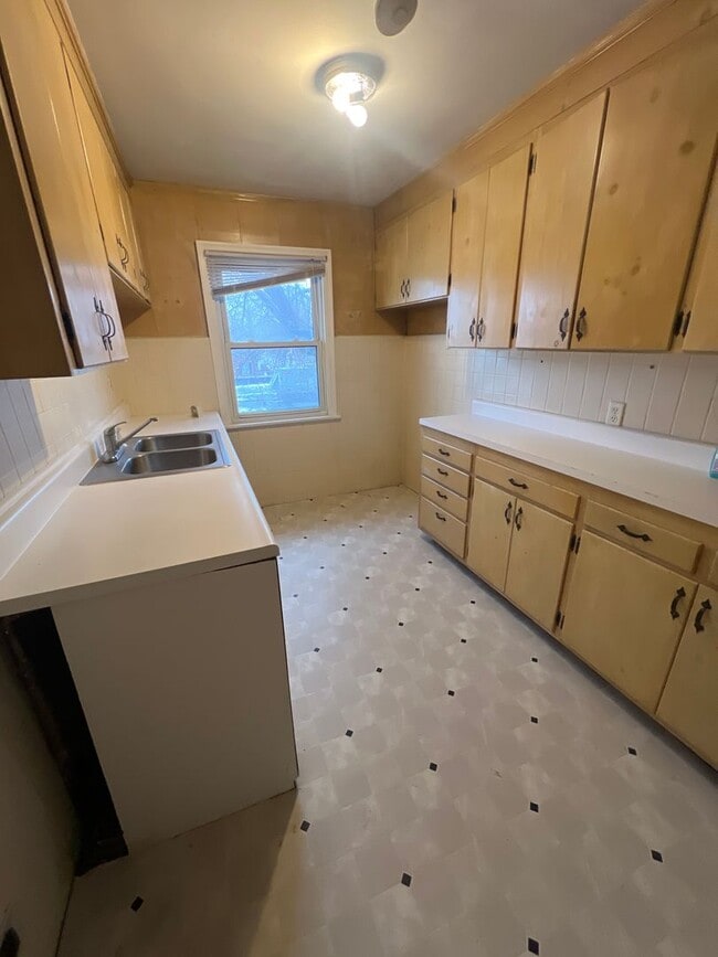 Foto del edificio - 110 S Grand Ave W