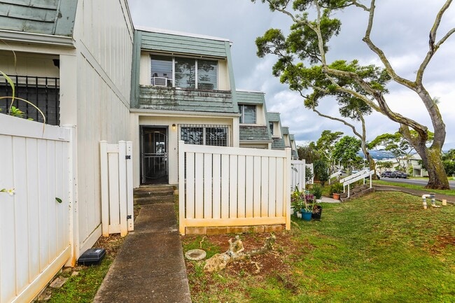 Photo - Ridgeway - Renovated two story, 2 bedroom, 1 bath with 1 uncovered parking stall Townhome