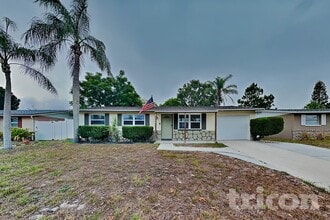 Building Photo - 1705 Coppertree Dr