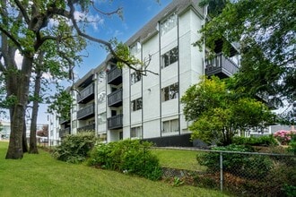Building Photo - 908 Market Street