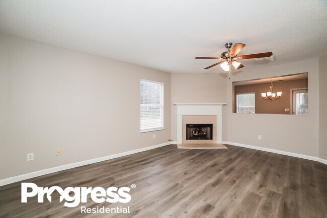 Building Photo - 1036 Sycamore Ln