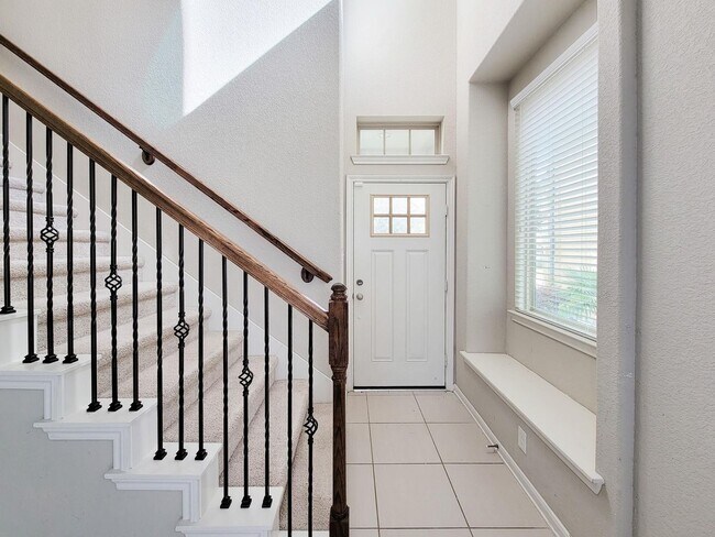 Foto del edificio - 219 Biltmore Loop