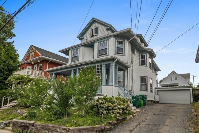 House, garden, driveway - 16 Quincy St